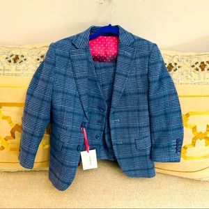 Classic Boys 3-pc Suit!